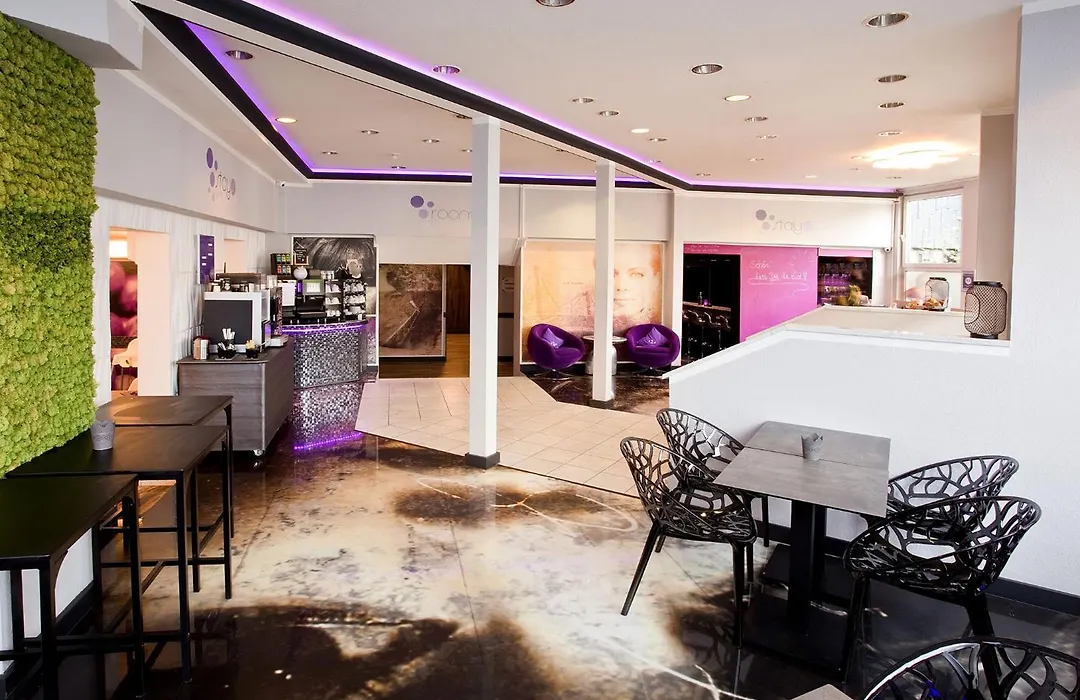 Plaza Inn Stays Design Dortmund-1