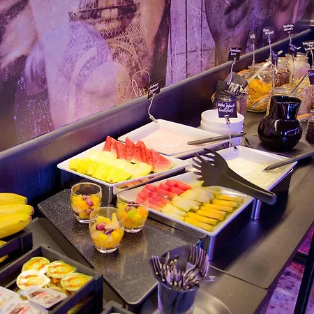 Plaza Inn Stays Design Dortmund-2